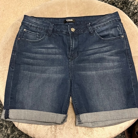Kensie cuffed jean shorts, NWOT, 29 waist - Picture 1 of 9